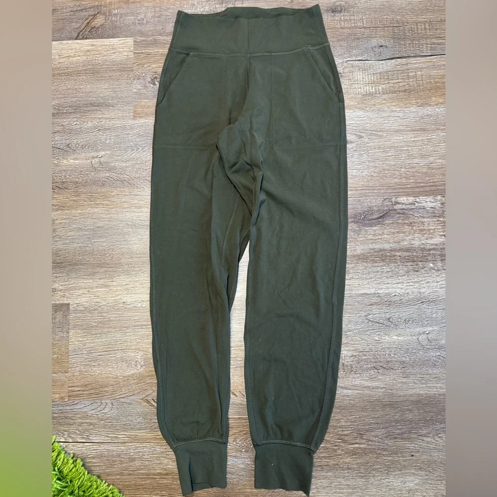 Lululemon‎ Jogger Leggings - Picture 2 of 6